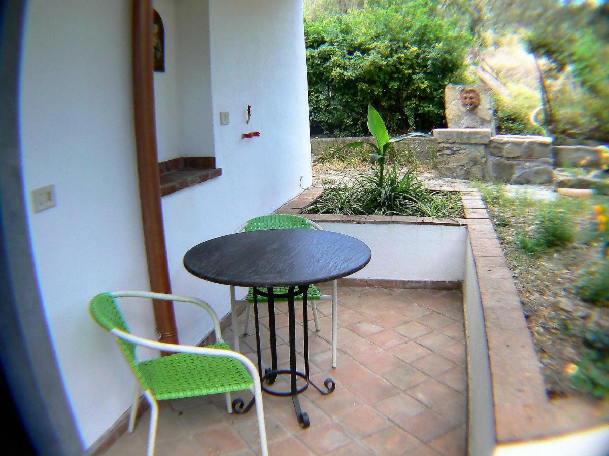 B&B Terre Di Sicilia Giardini-Naxos Exterior foto