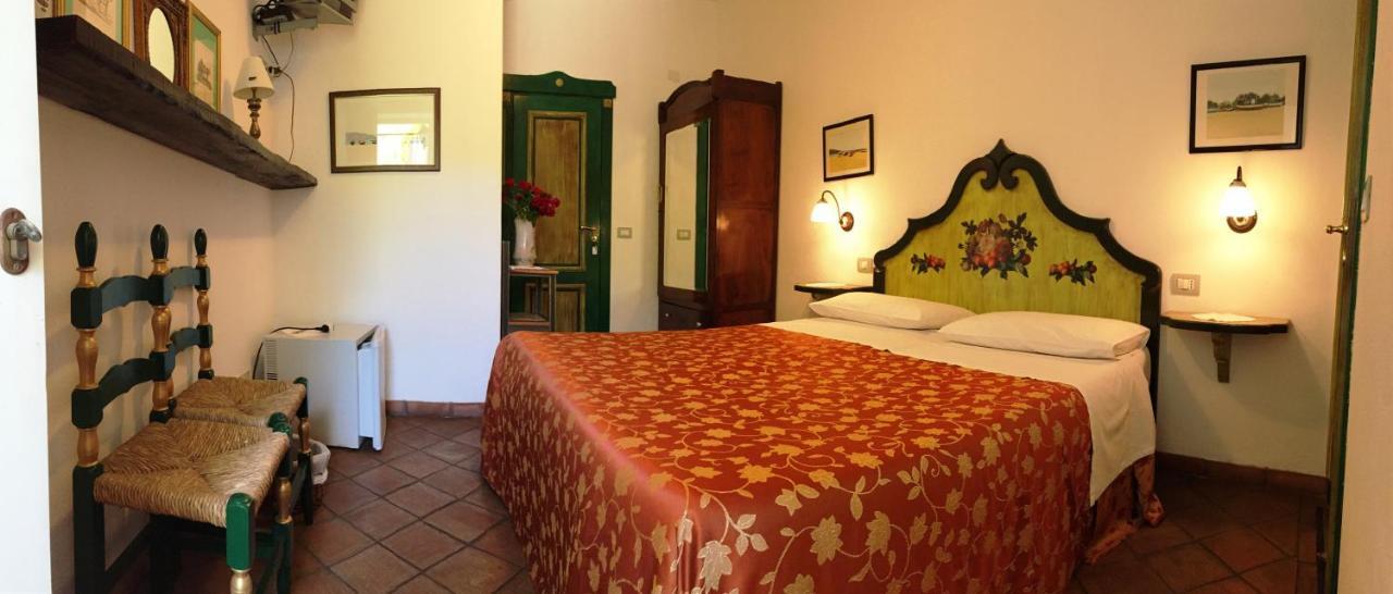 B&B Terre Di Sicilia Giardini-Naxos Habitación foto
