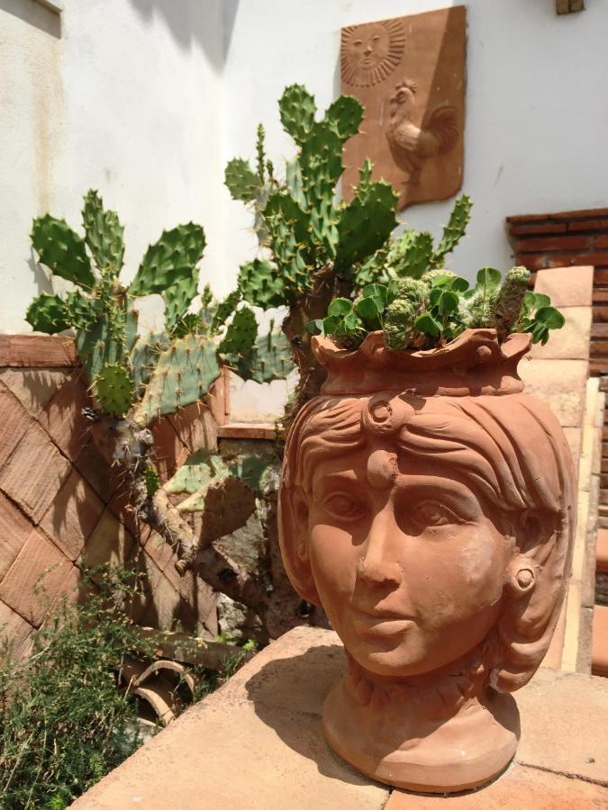 B&B Terre Di Sicilia Giardini-Naxos Exterior foto