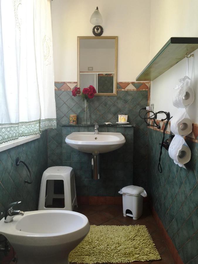 B&B Terre Di Sicilia Giardini-Naxos Habitación foto